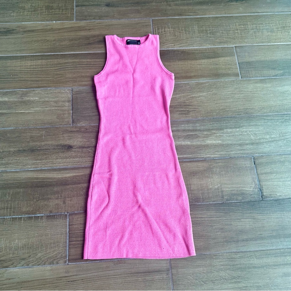 Link Ribbed Bodycon Dress